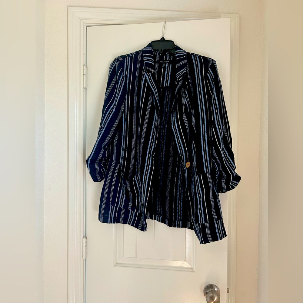 Selling as a set